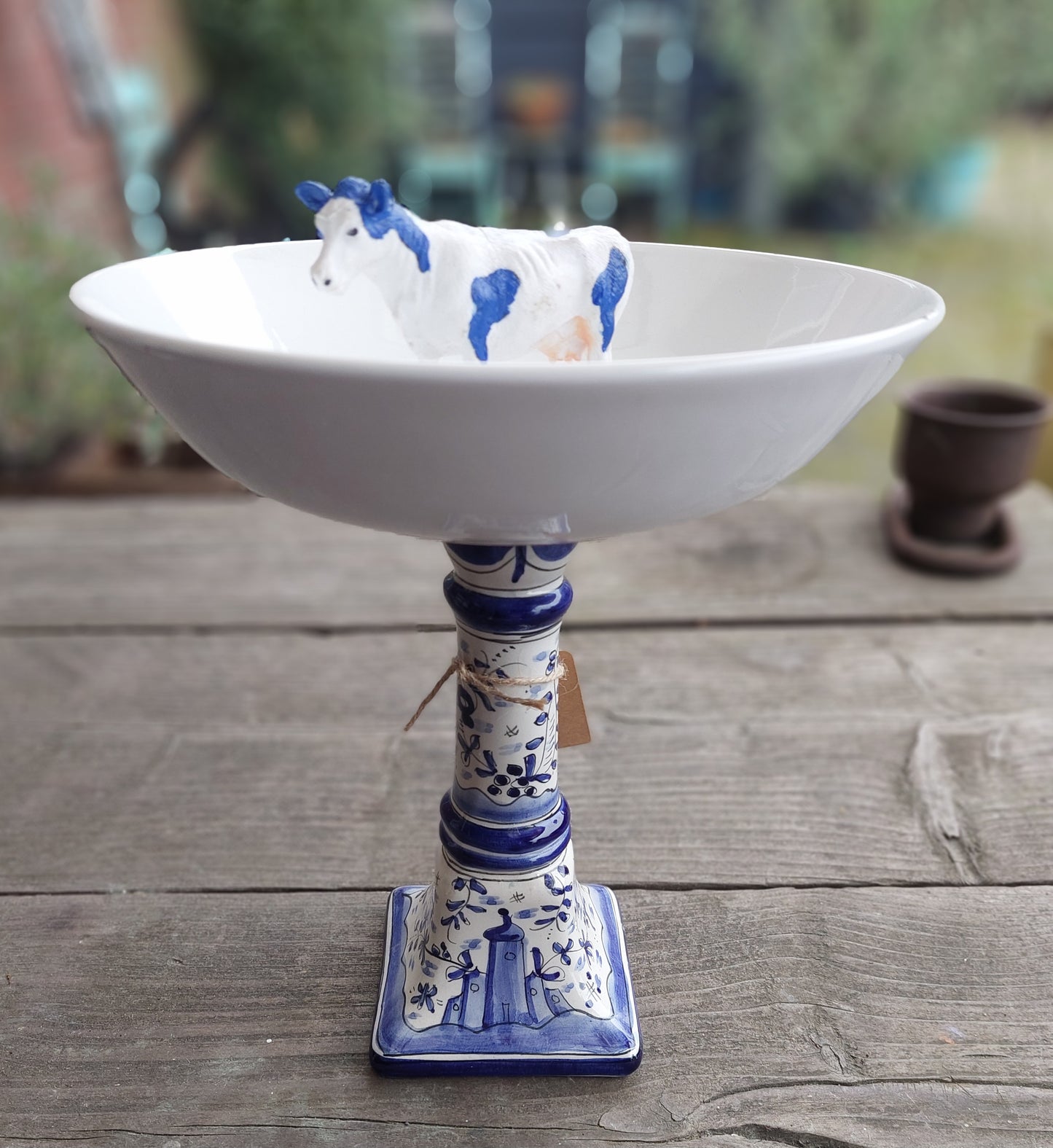 05324 Vogelbadje 'blauwe koe'